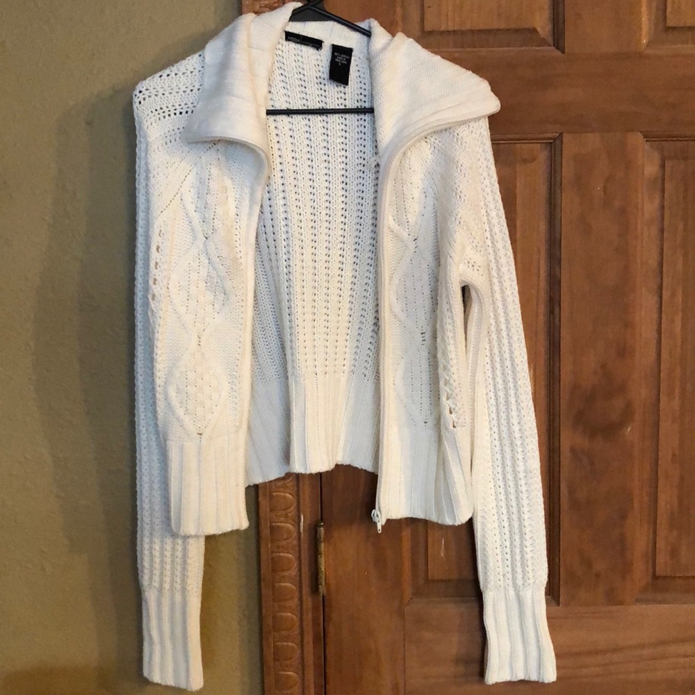 White sweater size LG